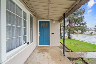 4570 E Tulare St, Fresno, CA 93702 - photo 4