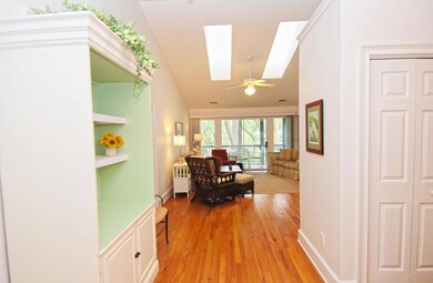 MLS_DSC_0215_front entry 1
