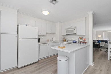 43 Highland Ct unit 43, Needham, MA 02492 - photo 6