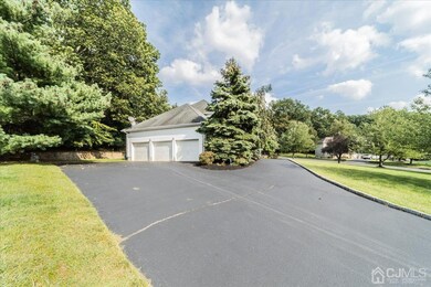 2 Forest Ct N, Monmouth Junction, NJ 08852 - photo 5