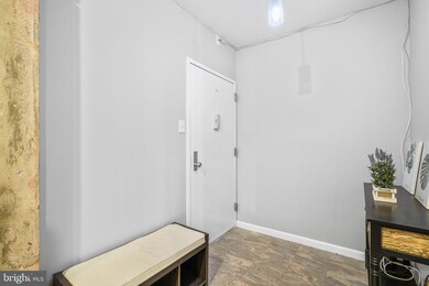 Hyde Park Condominium unit 103, Arlington, VA 22203 - photo 4