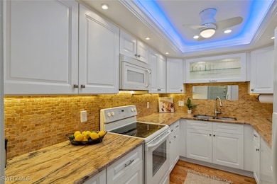 955 Palm View Dr unit 307, Naples, FL 34110 - photo 6