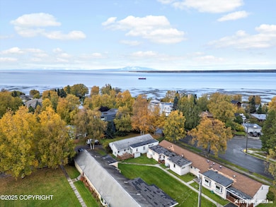Quick access to the Coastal Trail