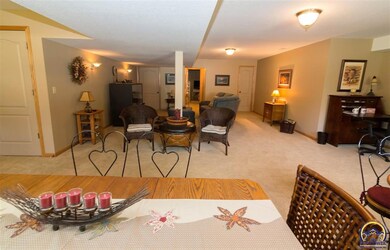 4023 SW Wanamaker Rd, Topeka, KS 66610 - photo 6