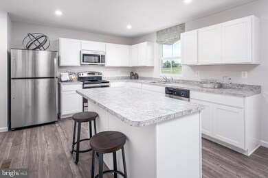 211 Pickett St, Taneytown, MD 21787 - photo 4