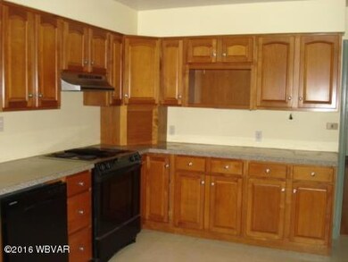 2049 Crossroads Dr, Lewisburg, PA 17837 - photo 6