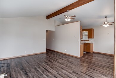 903 Lima St, Wapakoneta, OH 45895 - photo 5