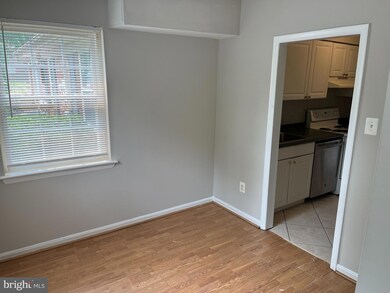 9691 Hagel Cir unit 38/E, Lorton, VA 22079 - photo 3