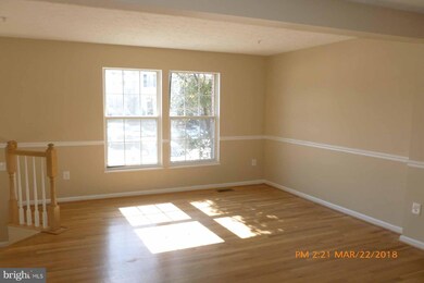 8537 Pine Meadows Dr, Odenton, MD 21113 - photo 3