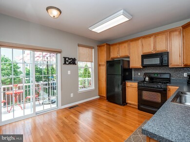 42784 Nations St, Chantilly, VA 20152 - photo 3