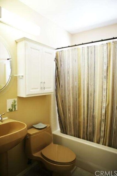 Main Floor Full Bathroom