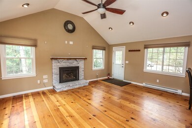 85 Meadowcrest Dr, Bedford, NH 03110 - photo 3