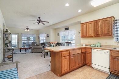 5 Bermuda Dr Unit 2-5