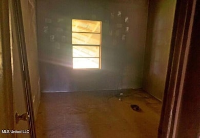 42 Claiborne St, Natchez, MS 39120 - photo 7