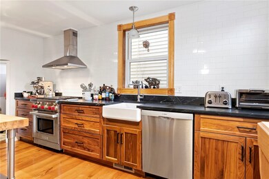 Stove does not convey, seller will replace before