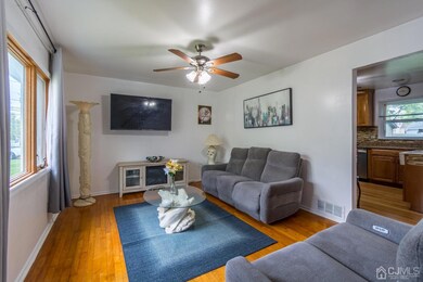 75 Lawrence St, Fords, NJ 08863 - photo 3