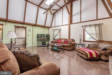 10373 Moncure Dr, Ruther Glen, VA 22546 - photo 5