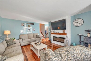 335 Vineyard Ave, Highland, NY 12528 - photo 5