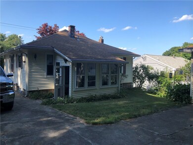 152 Rhodes Ave, Woonsocket, RI 02895 - photo 4