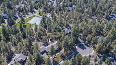1047 NW Milton Ct