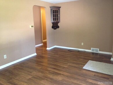 Living Room new laminate flooring