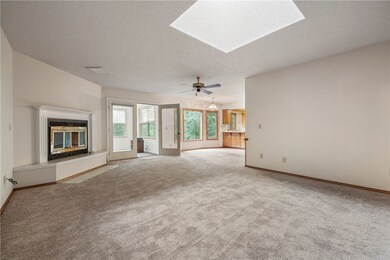 16 Deddington Dr, Bella Vista, AR 72714 - photo 2