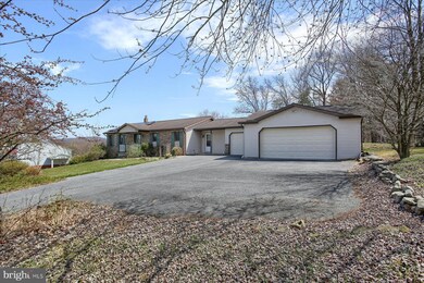 62 Tapeworm Rd, New Bloomfield, PA 17068 - photo 4