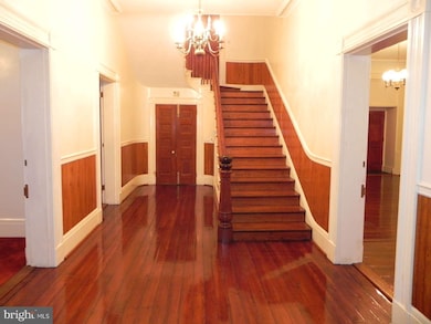 4206 Euclid Ave, Baltimore, MD 21229 - photo 2