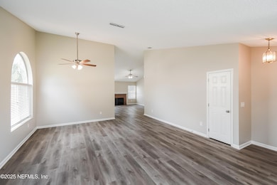 007-photo-bonus-room-9227477