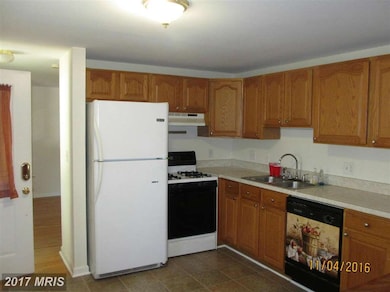 646 Hornbeam Rd, Edgewood, MD 21040 - photo 4