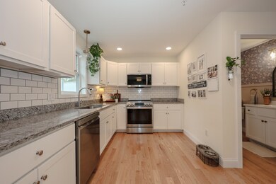 19 Biggs Ave unit B, Epping, NH 03042 - photo 7