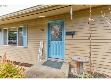 701 S Pacific St, Newberg, OR 97132 - photo 3