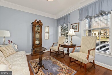 9789 Maple Trace Cir, Fairfax, VA 22032 - photo 6