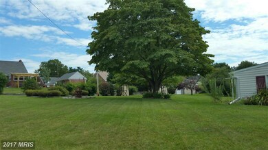 225 N Franklin St, Waynesboro, PA 17268 - photo 3