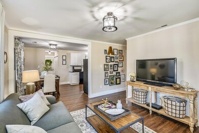 Floor Plan-Living Room-_DSC1352