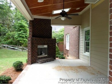 2109 Raeford Rd, Fayetteville, NC 28305 - photo 5