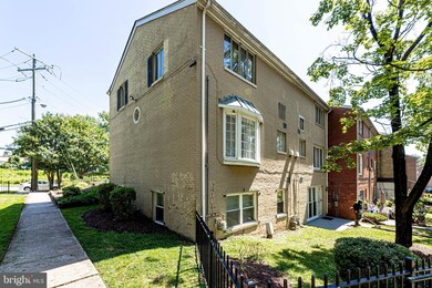 1629 Addison Rd S, District Heights, MD 20747 - photo 3