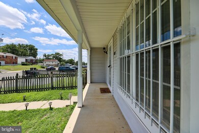 6714 Seat Pleasant Dr, Capitol Heights, MD 20743 - photo 4