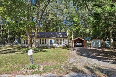 7656 Walnut Rd, Gloucester, VA 23061 - photo 4