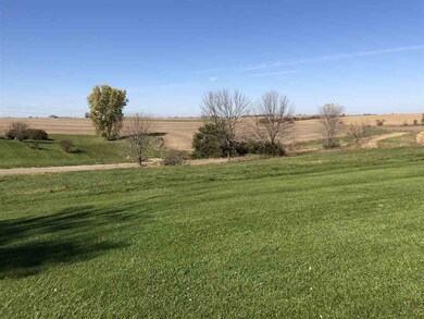 17 Lazy Brook Dr, West Branch, IA 52358 - photo 4