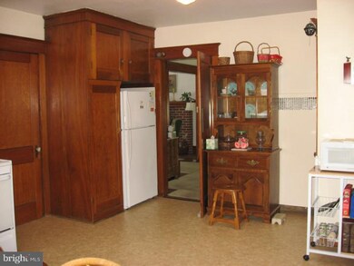105 Washington St, Woodstown, NJ 08098 - photo 5