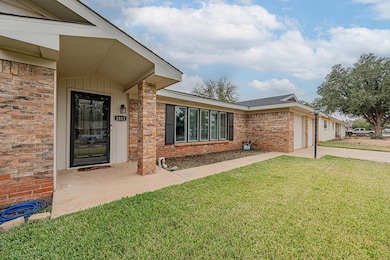 2811 Durant Dr, Midland, TX 79705 - photo 5