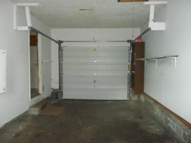 5531 Newport Ct, Columbus, OH 43232 - photo 4