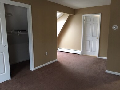 11 Darby Field Common unit D, Lee, NH 03861 - photo 6