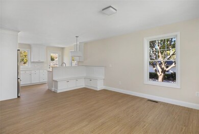 71 Pinehurst Ave, Warwick, RI 02889 - photo 4