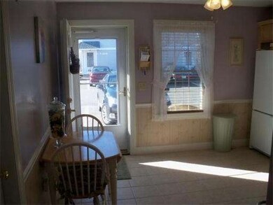 166 Pinehurst Ave unit 3, Swansea, MA 02777 - photo 3