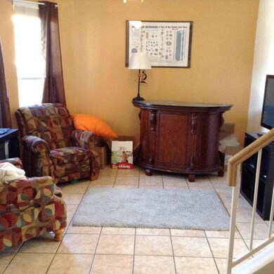 Living room 1
