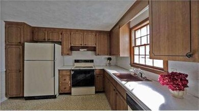 46 Glenridge Dr, Bedford, MA 01730 - photo 4