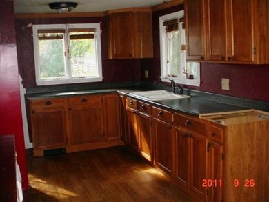 818 Lincoln Lake, Lowell, MI 49331 - photo 2