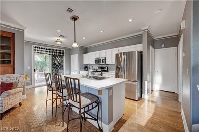 Breakfast bar